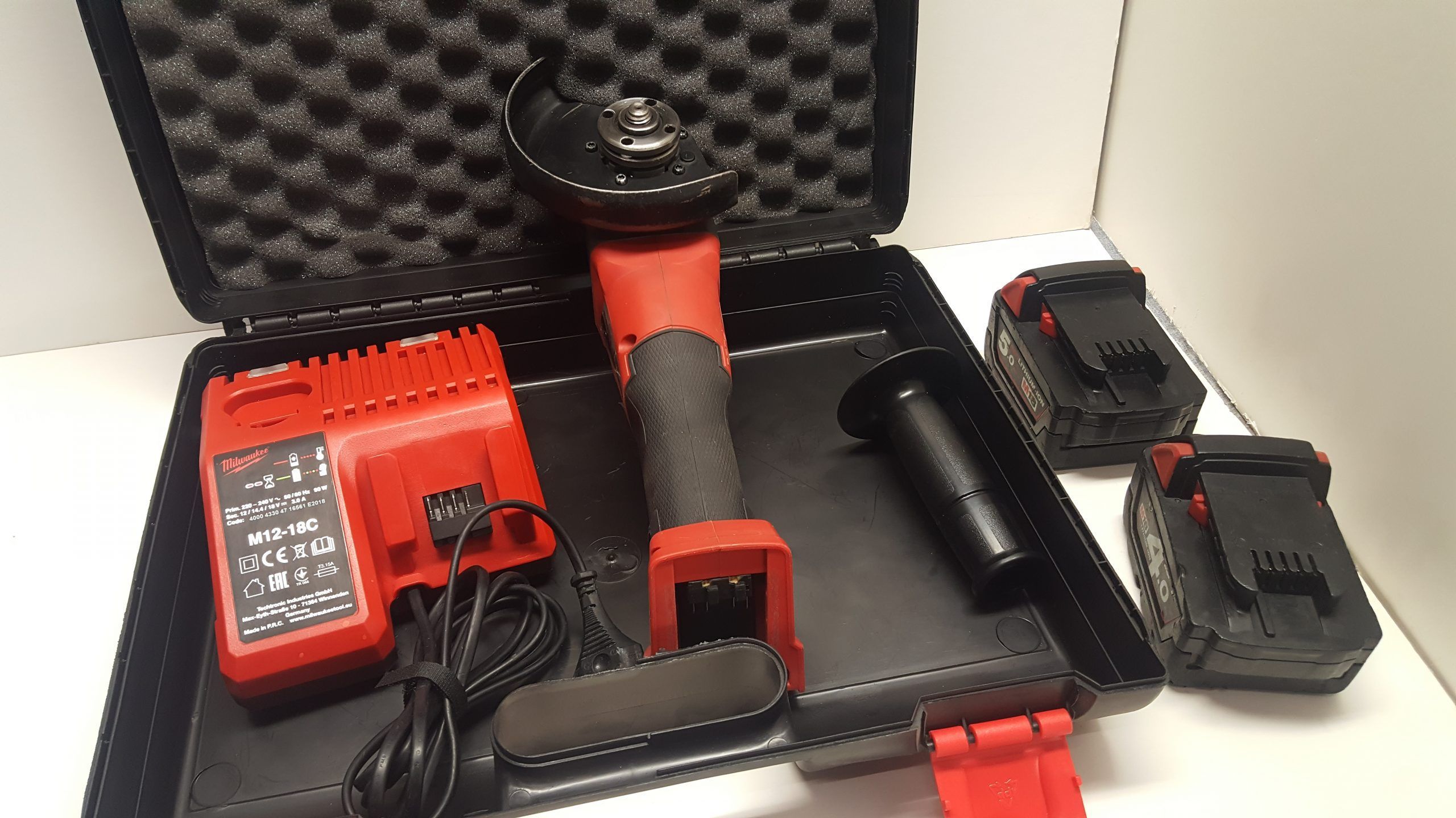 MILWAUKEE KIT M18CAG125X AMOLADORA A BATERÍA - Imagen 3
