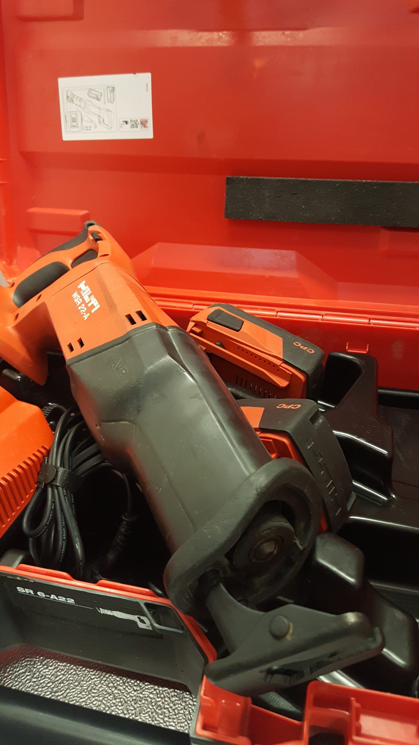 HILTI KIT WSR 22-A SIERRA DE SABLE A BATERIA - Imagen 4