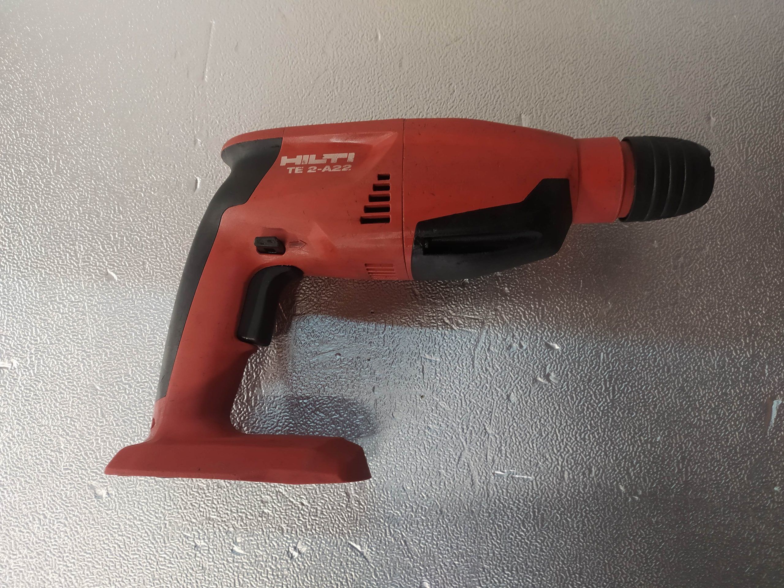 HILTI TE 2-A22 MARTILLO PERFORADOR A BATERÍA
