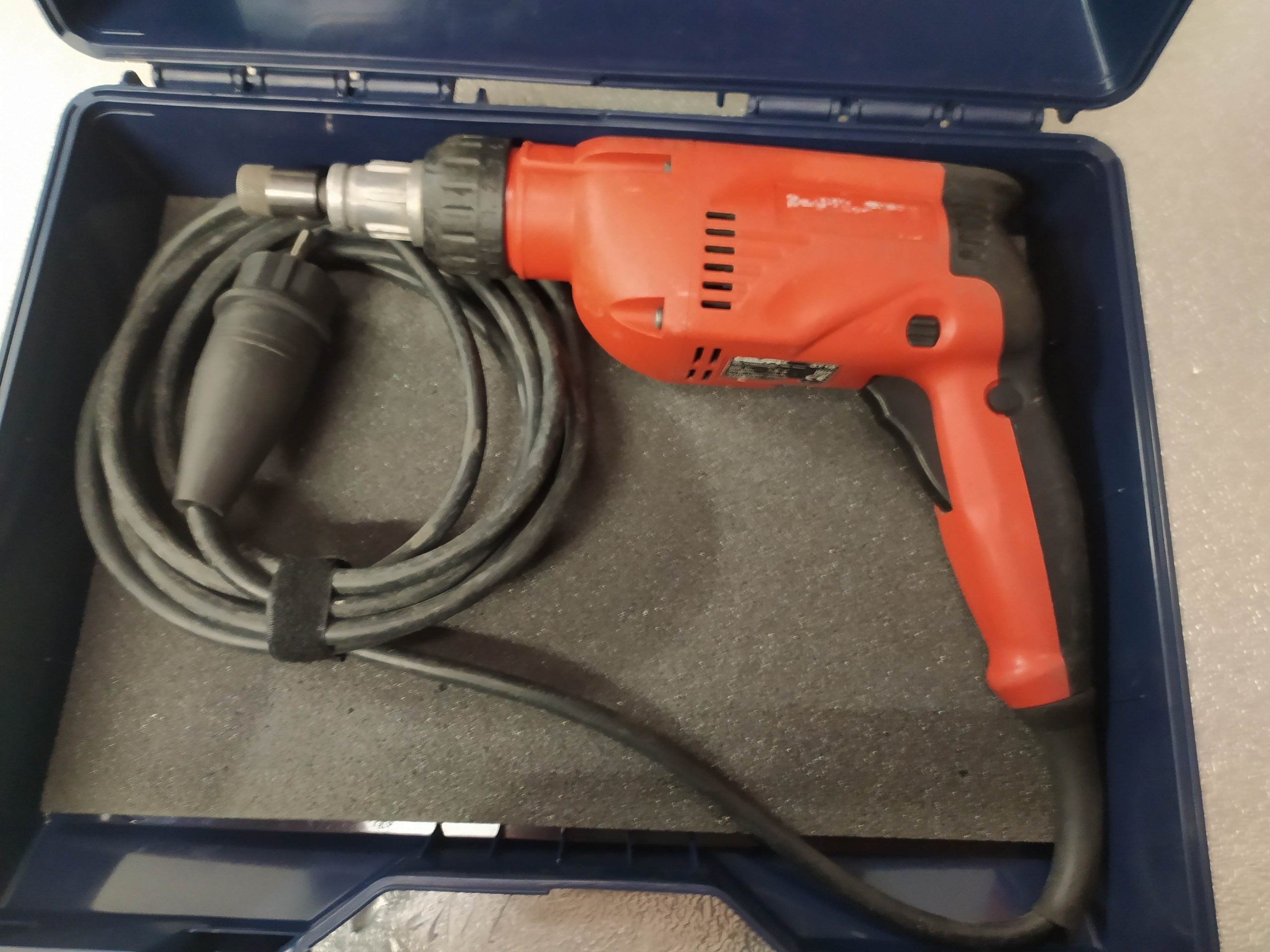 HILTI ST 18 ATORNILLADORA ELÉCTRICA
