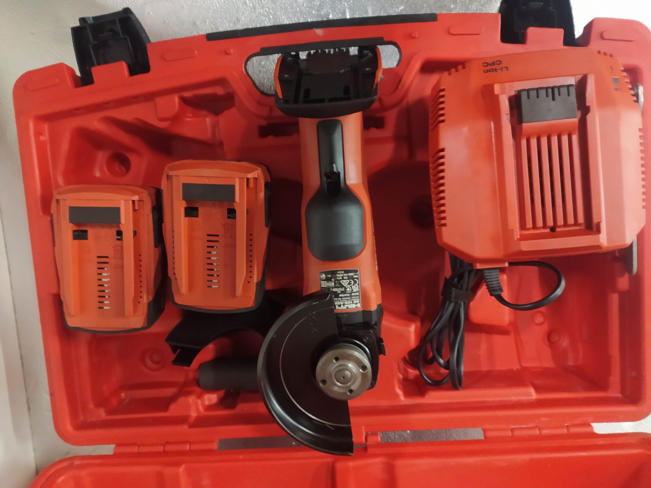 AG 125-A22 HILTI AMOLADORA A BATERÍA KIT - Imagen 6
