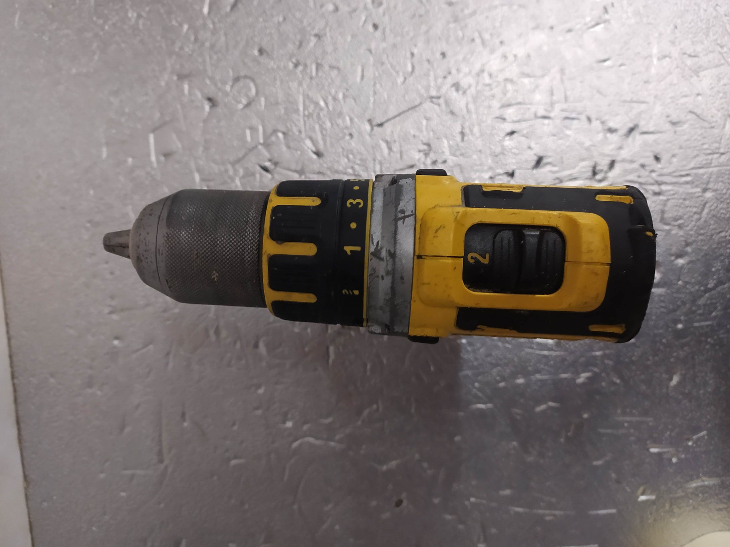 DCD790 DEWALT TALADRO ATORNILLADOR - Imagen 2