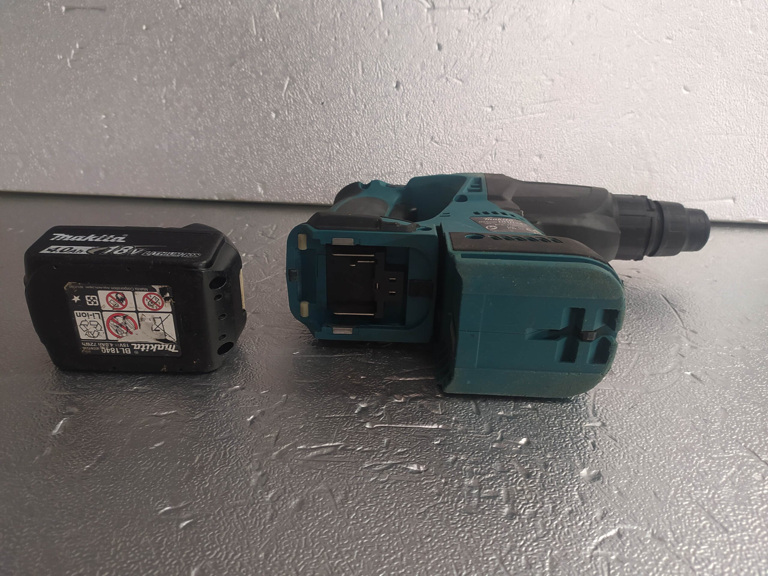 DHR242 MAKITA MARTILLO LIGERO - Imagen 2